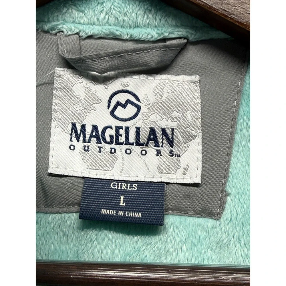 Magellan Outdoor Softshell Jacket Girls Large Gray Logo Faux Fur‎ Lined Full Zip